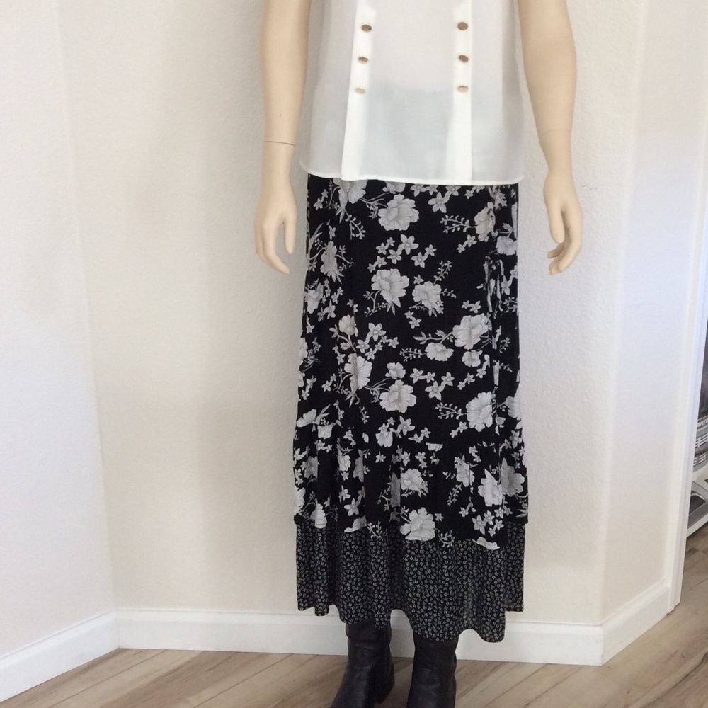 Black and White Gathered Skirt